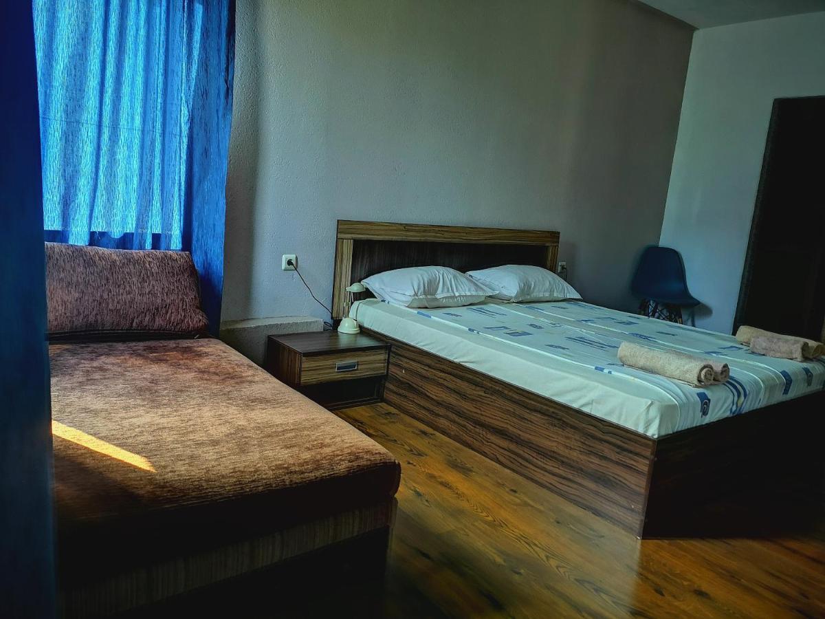 פרימורסקו Paunovi Guest House מראה חיצוני תמונה