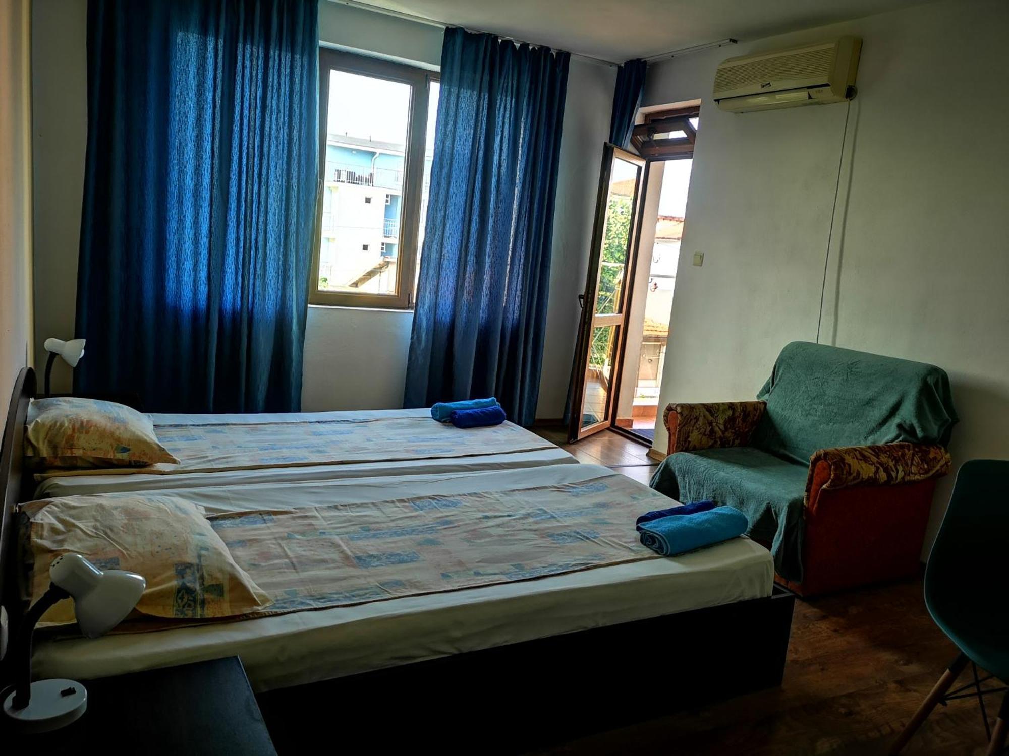 פרימורסקו Paunovi Guest House חדר תמונה