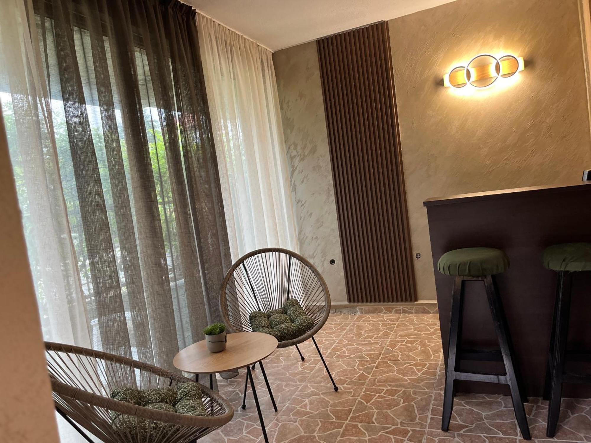 פרימורסקו Paunovi Guest House מראה חיצוני תמונה