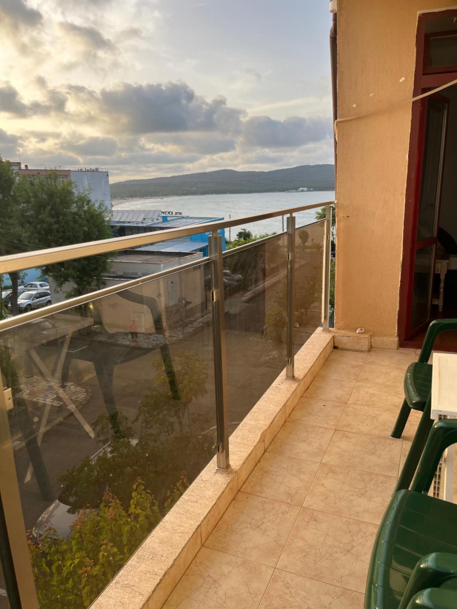 פרימורסקו Paunovi Guest House מראה חיצוני תמונה