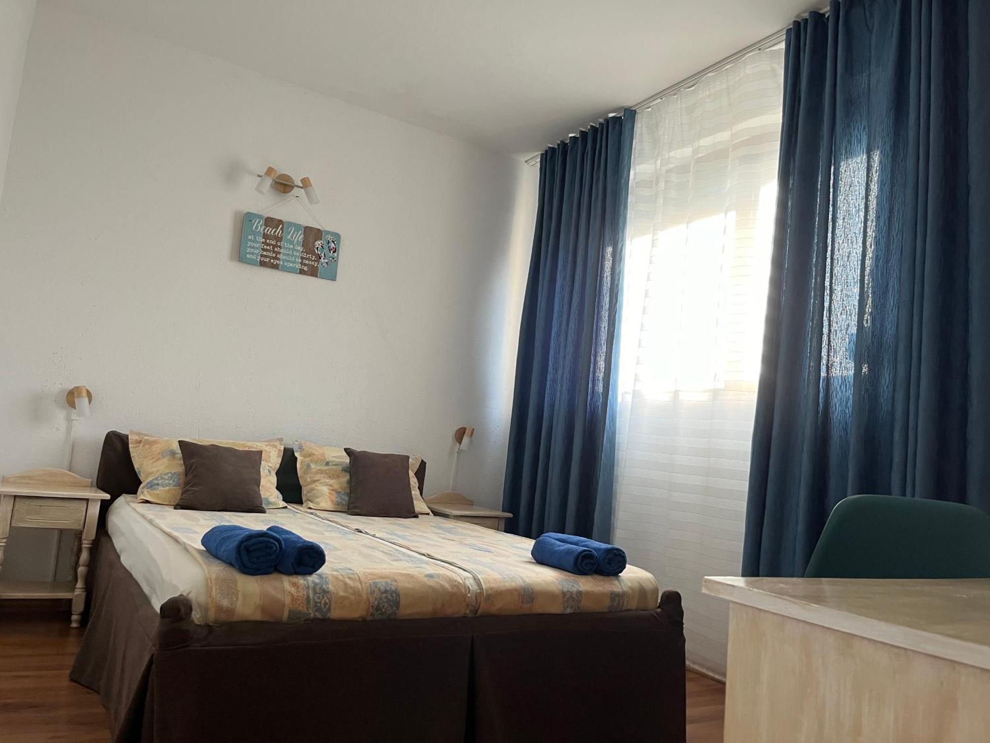 פרימורסקו Paunovi Guest House מראה חיצוני תמונה