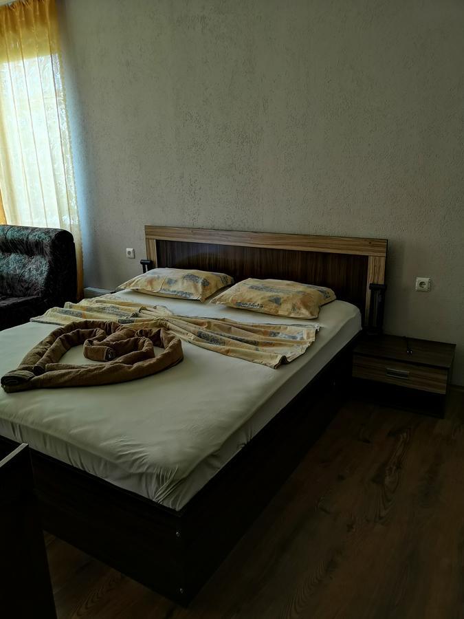 פרימורסקו Paunovi Guest House מראה חיצוני תמונה