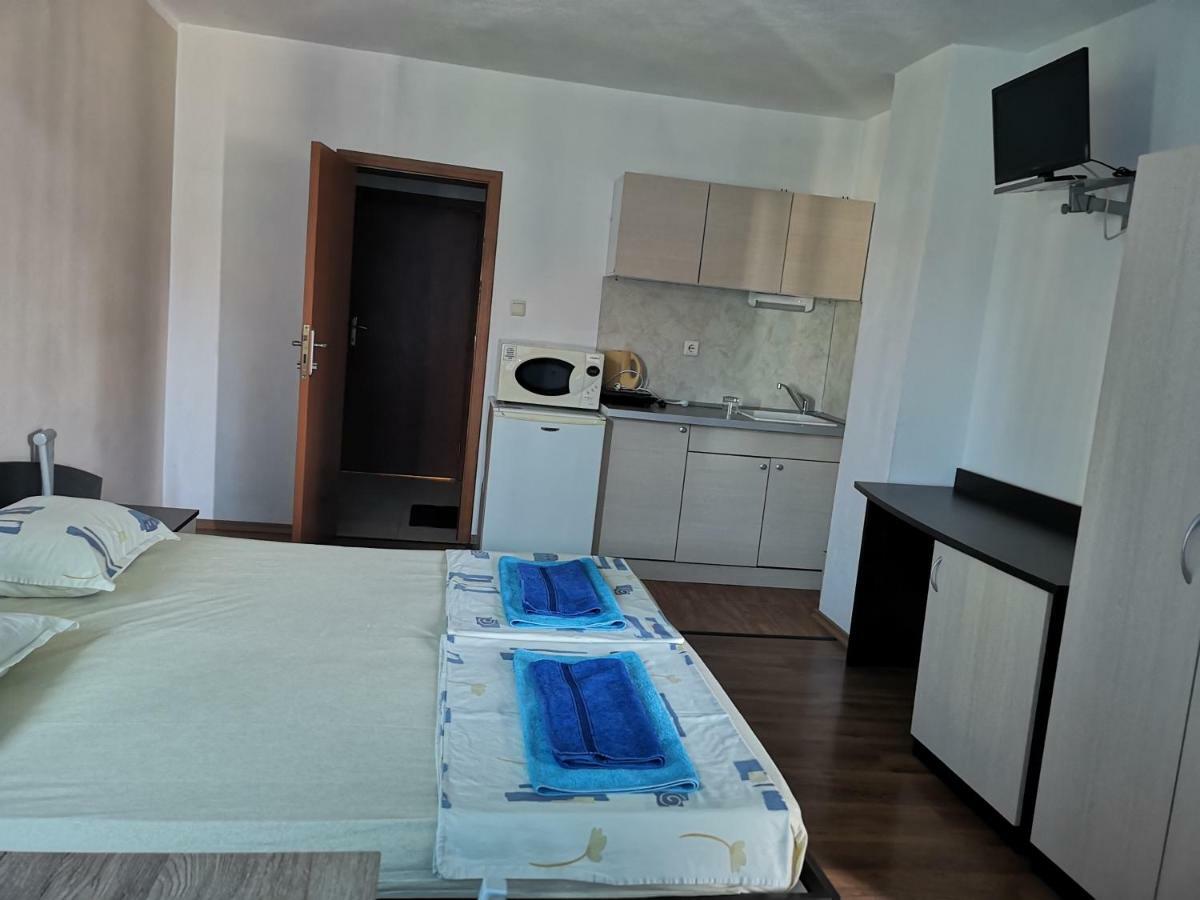 פרימורסקו Paunovi Guest House חדר תמונה